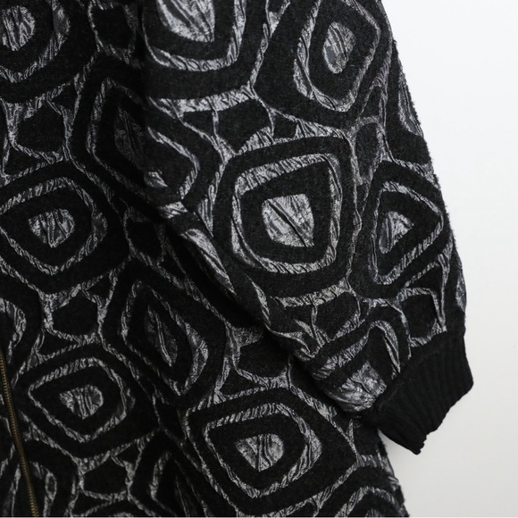 NWT Gershon Bram light coat art to wear abstract print wool blend textured black - Picture 11 of 11